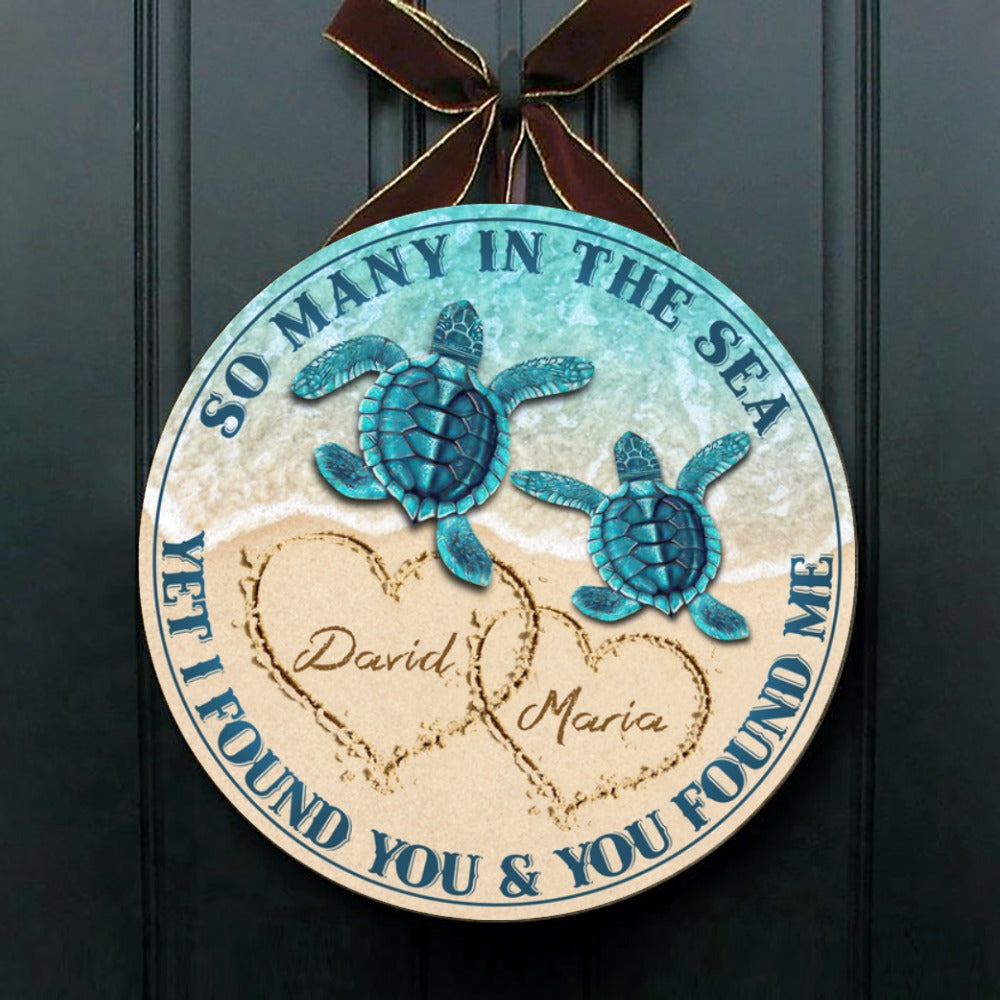Personalized - Turtle Couple - Yet I found you and you found me - Round Door Sign